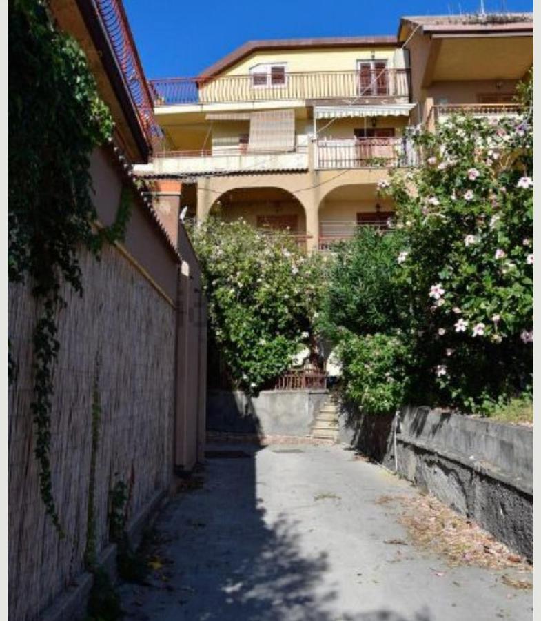 Elegance Apartment Taormina Letoianni Exterior foto